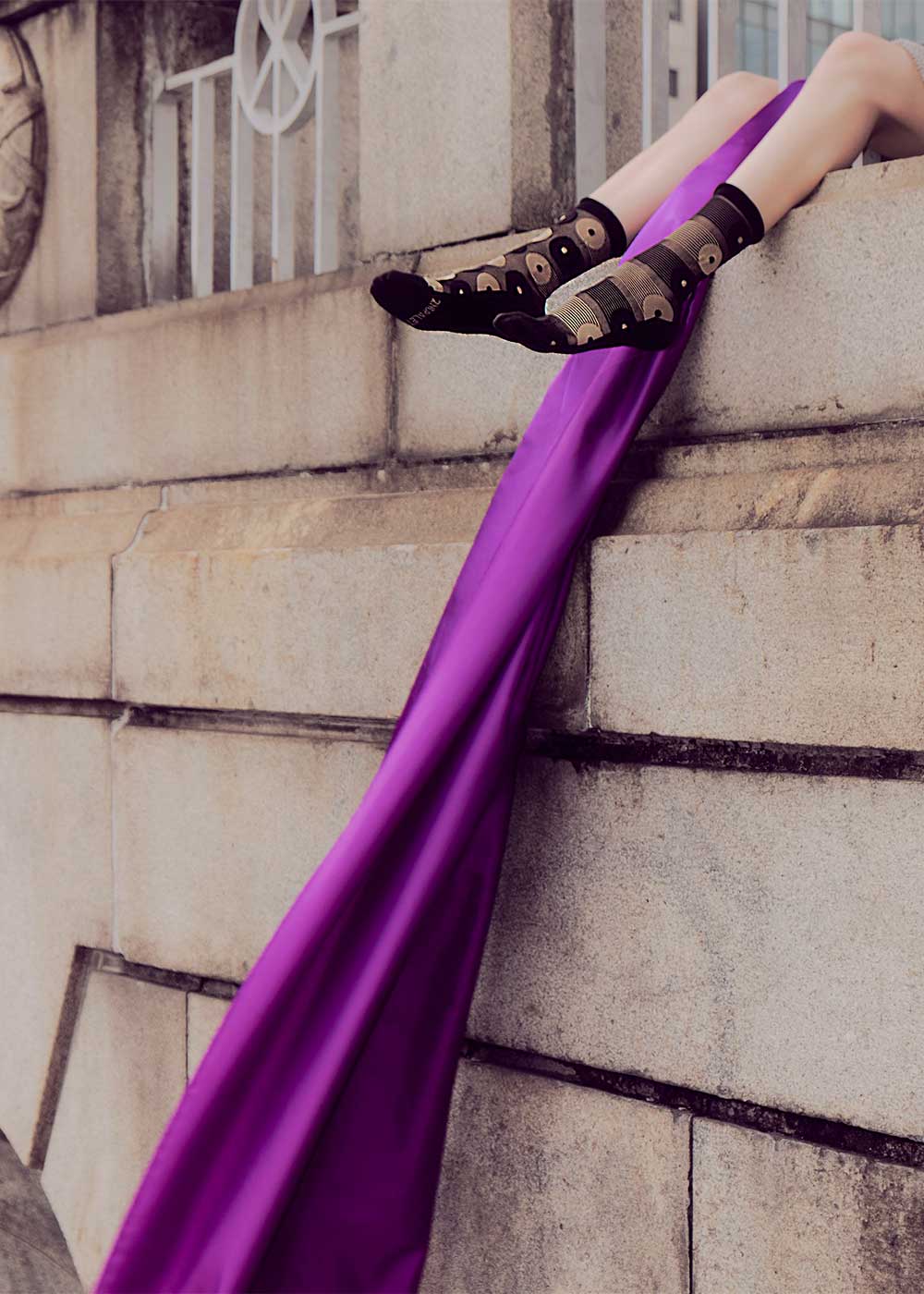 Asymmetrical Pattern Mid-Calf Socks